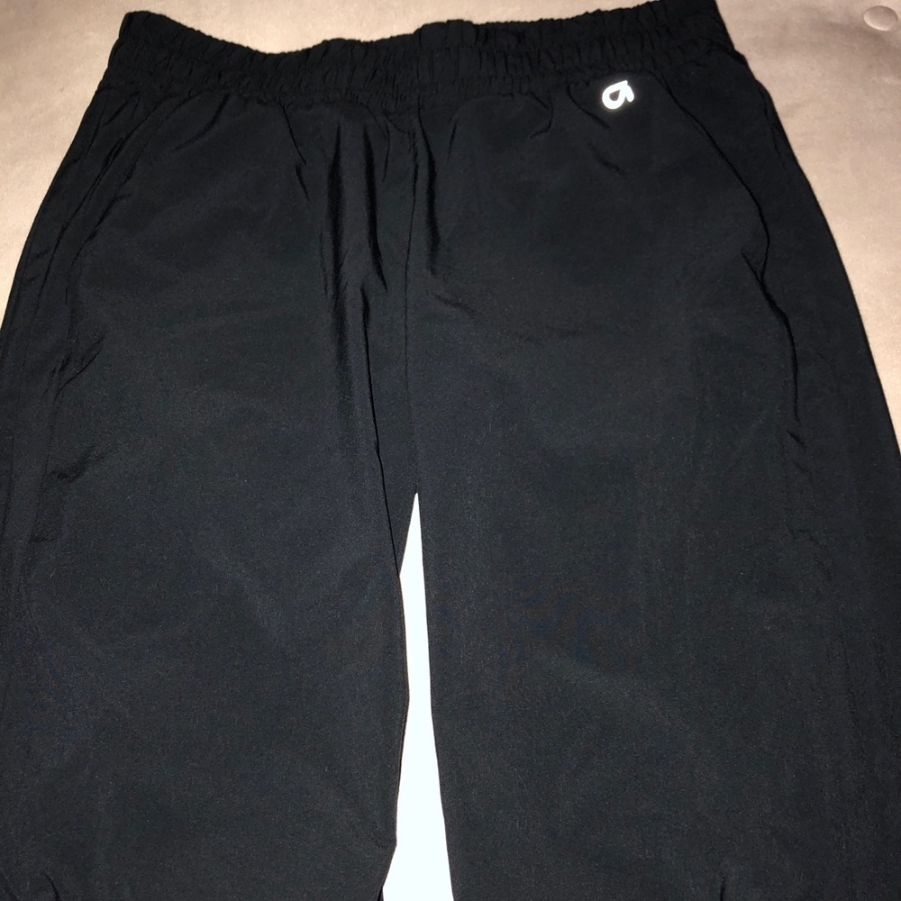 Gap Soft Lightactive Joggers/ Like New - image 1